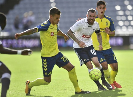 18237921-superligaen-agf---brndby